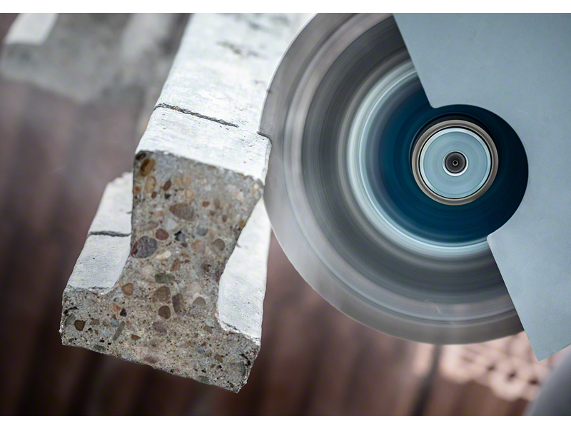 Diamantna rezalna plošča Bosch EXPERT MultiMaterial, Dimenzije: 115x22,23x2,2x12mm, 2608900659